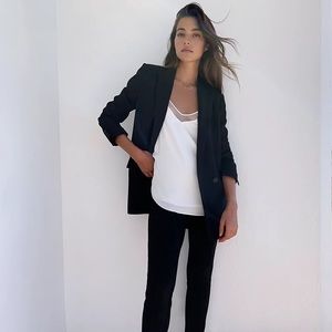 Aritzia Babaton Galen Camisole Tank